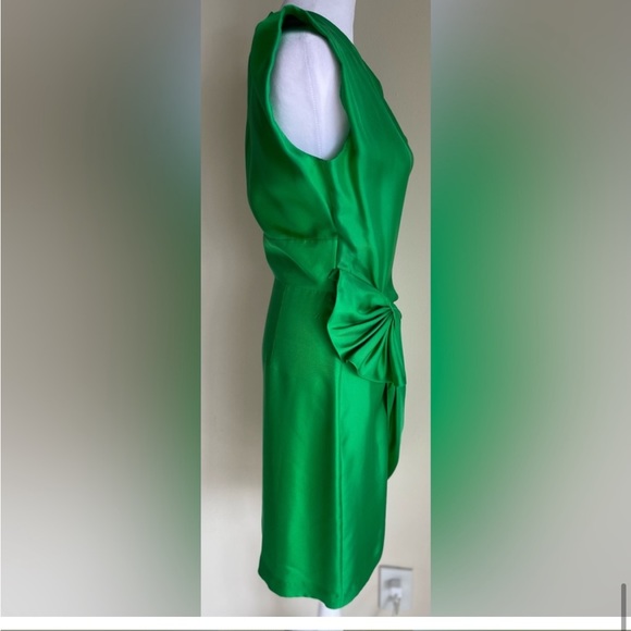 Diane von Furstenberg: Agata Sleeveless Ruffle Dress - Picture 7 of 11